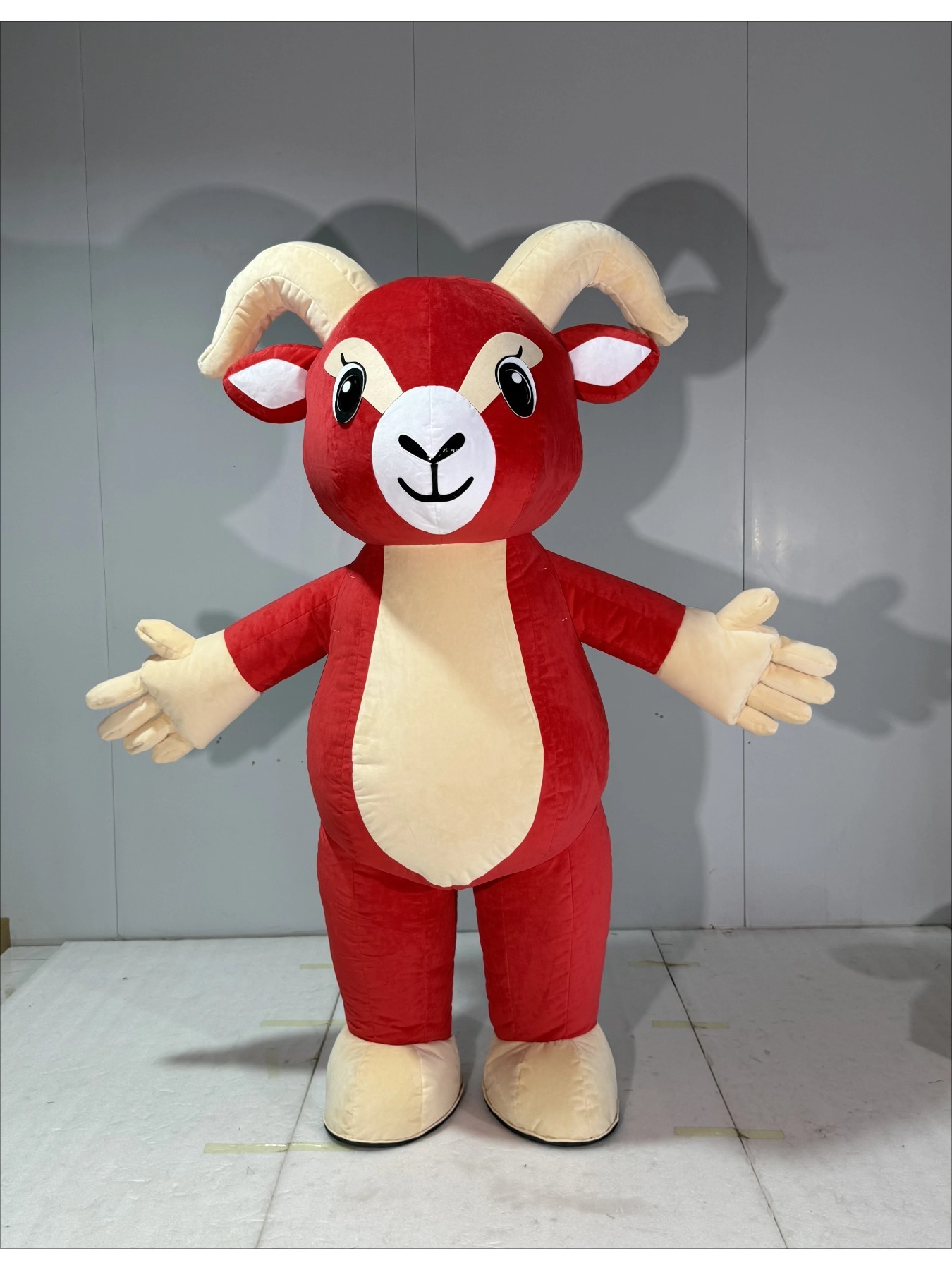 Inflatable Red Goat Mascot Cos - Costumes ulasan dan harga